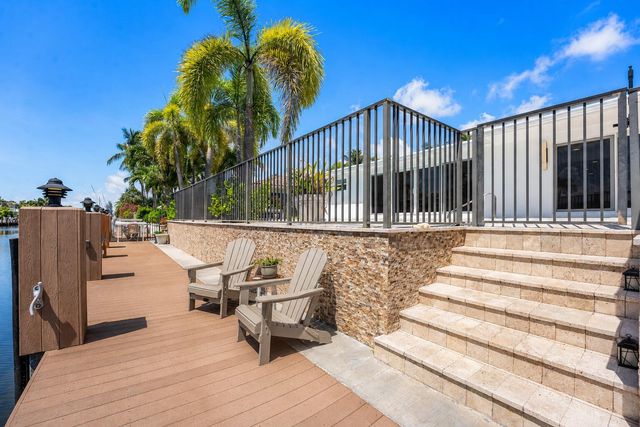 4230 NE 24th Avenue, Lighthouse Point, FL 33064