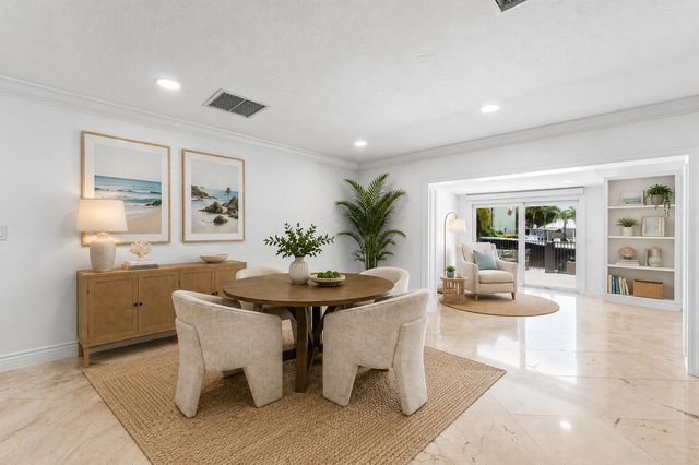 4230 NE 24th Avenue, Lighthouse Point, FL 33064