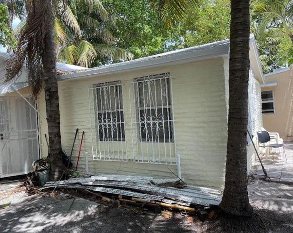 675 NW 34th Street, Miami, FL 33127