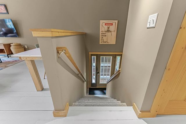 525 E Oak, Leland, MI 49654