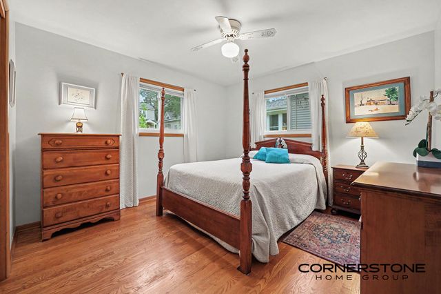 874 Beechwood Street NE, Grand Rapids, MI 49505