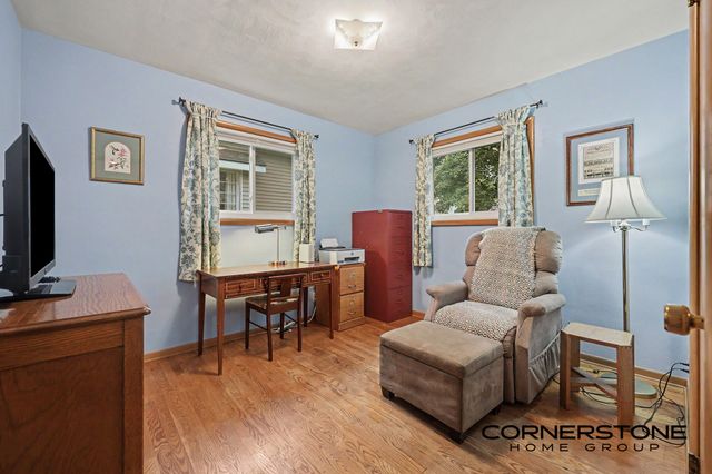 874 Beechwood Street NE, Grand Rapids, MI 49505