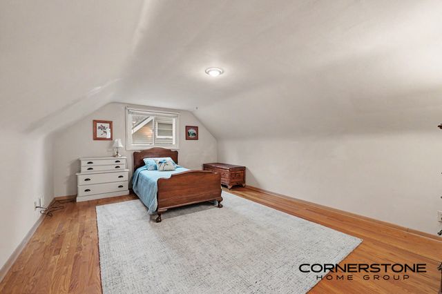 874 Beechwood Street NE, Grand Rapids, MI 49505
