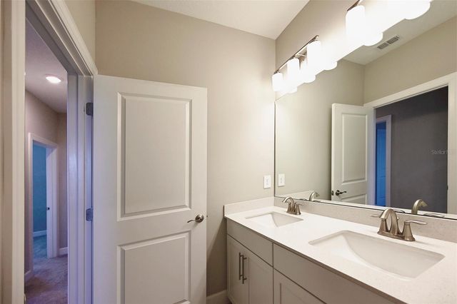 3806 SAVANNA PALMS COURT, Lakewood Ranch, FL 34211