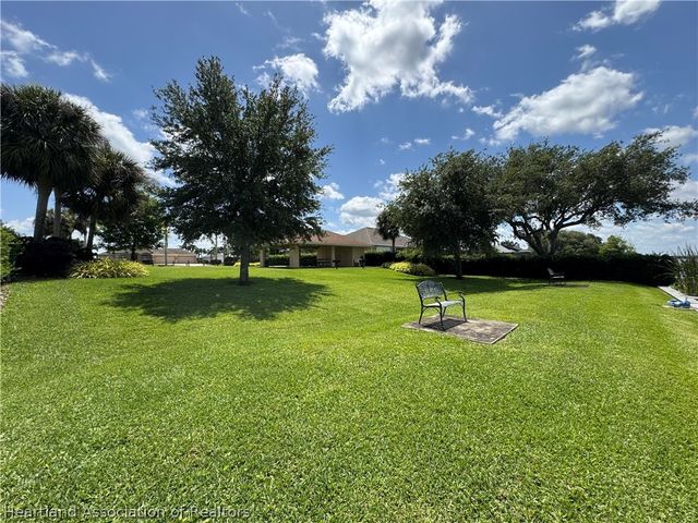 551 Sunset Pointe Drive, Lake Placid, FL 33852