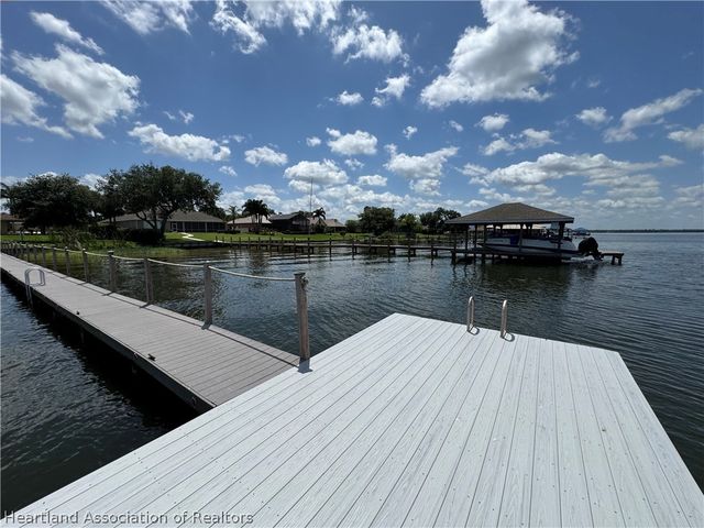 551 Sunset Pointe Drive, Lake Placid, FL 33852
