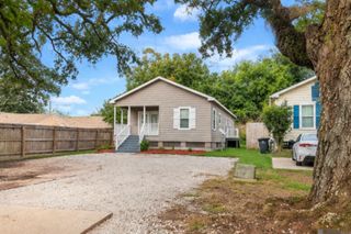 111 West, Baton Rouge, LA 70806