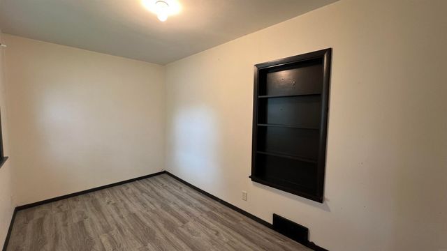500 S Johnson Street, Charles City, IA 50616