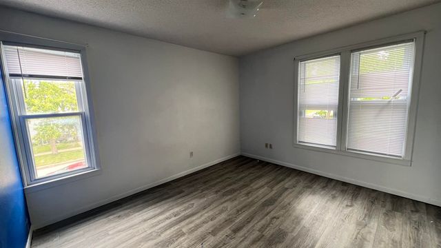 500 S Johnson Street, Charles City, IA 50616