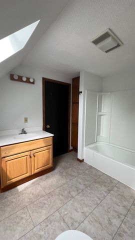 500 S Johnson Street, Charles City, IA 50616