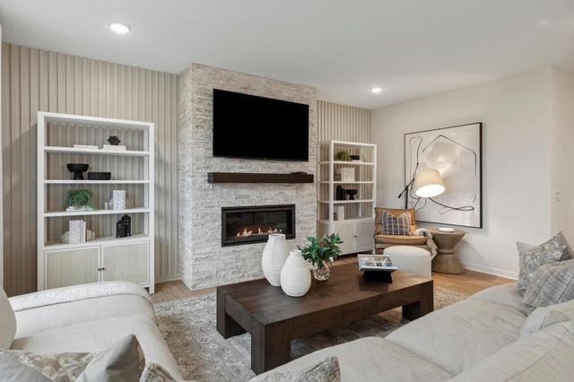 4633 Island Park Drive, Woodbury, MN 55129