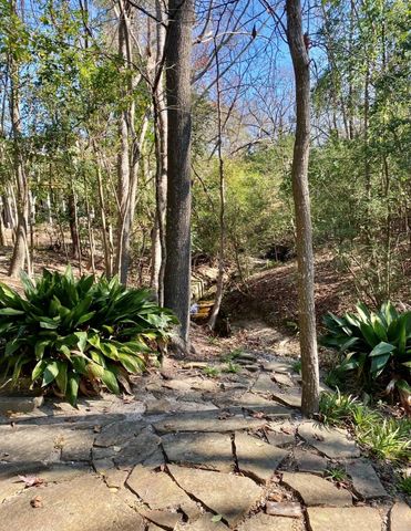 6151 Queenswood Lane, Houston, TX 77008