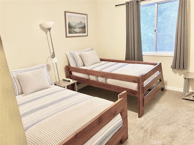 30322 Live Oak Road, Running Springs, CA 92382