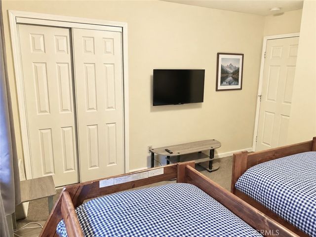 30322 Live Oak Road, Running Springs, CA 92382