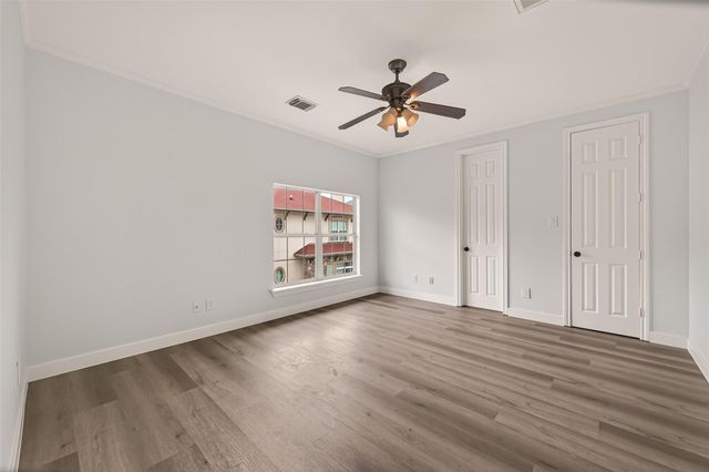 3019 Falls At Fairdale, Houston, TX 77057