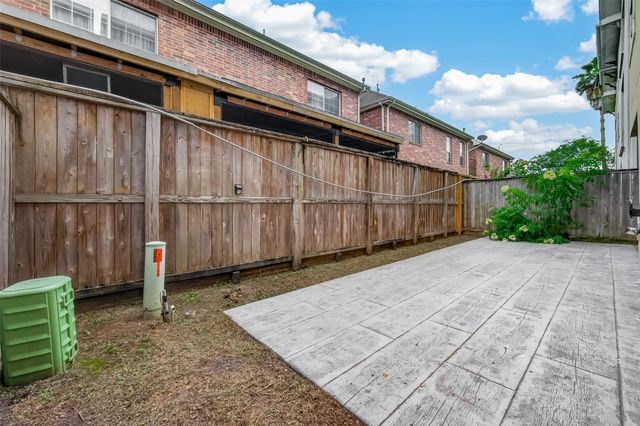 3019 Falls At Fairdale, Houston, TX 77057