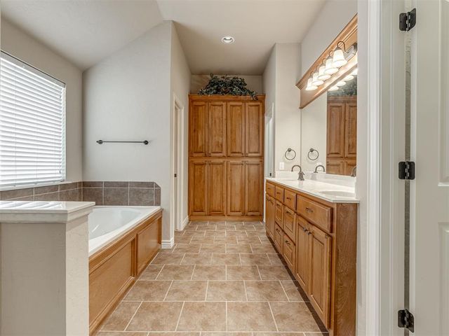 2617 SE 8th Street, Oklahoma City, OK 73160