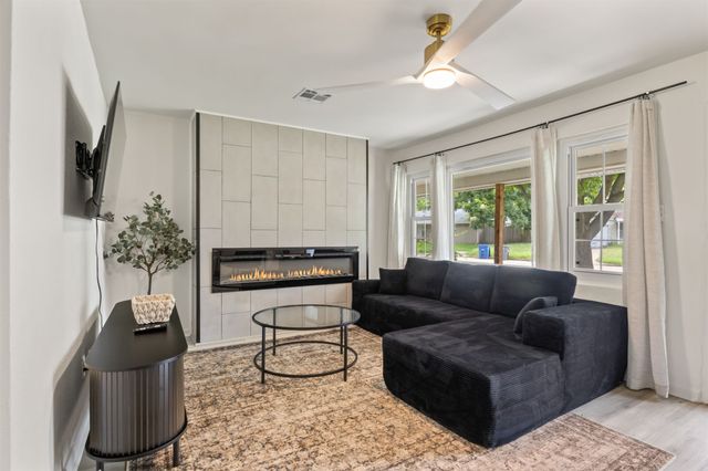 4828 S Madison Avenue, Tulsa, OK 74105