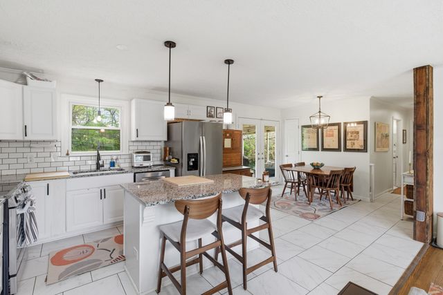 303 Bonnacroft Dr, Hermitage, TN 37076