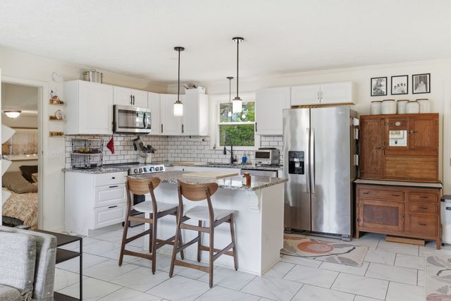 303 Bonnacroft Dr, Hermitage, TN 37076