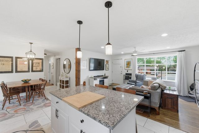 303 Bonnacroft Dr, Hermitage, TN 37076