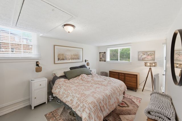 303 Bonnacroft Dr, Hermitage, TN 37076