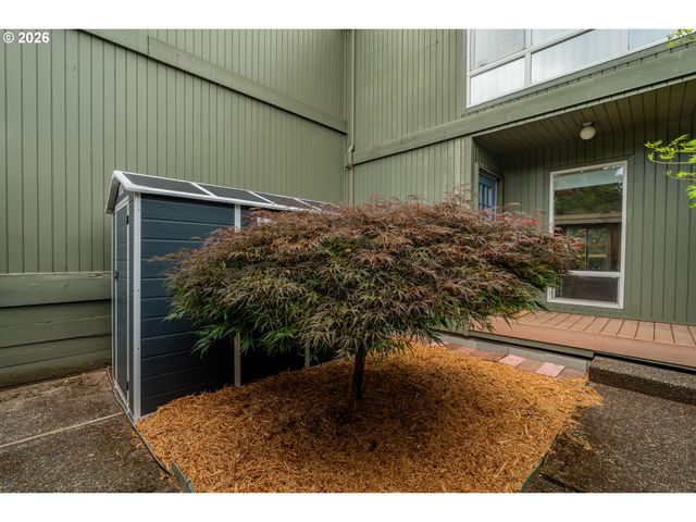 1653 Nw MIDLAKE Ln, Beaverton, OR 97006