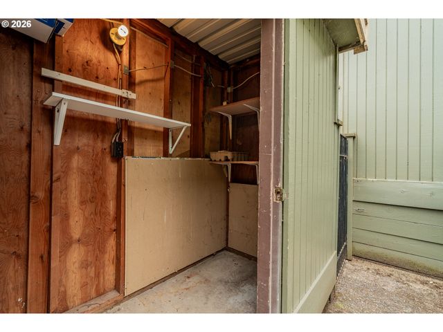 1653 Nw MIDLAKE Ln, Beaverton, OR 97006