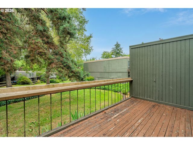 1653 Nw MIDLAKE Ln, Beaverton, OR 97006