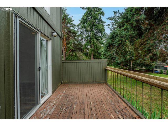 1653 Nw MIDLAKE Ln, Beaverton, OR 97006