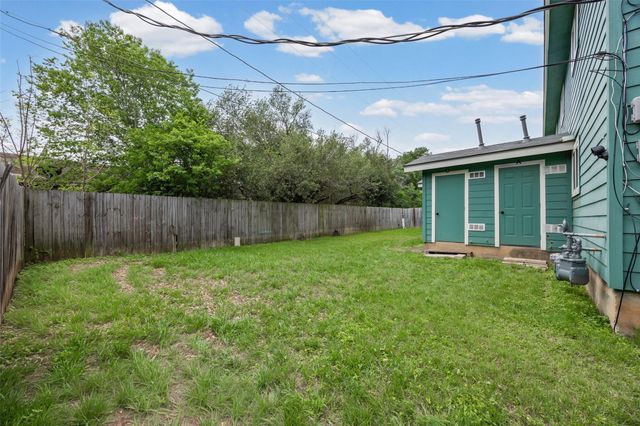 2615 Ektom DR D, Austin, TX 78745