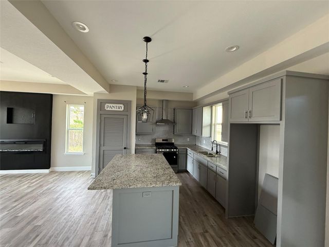 217 Kalmer Street, Pasadena, TX 77502