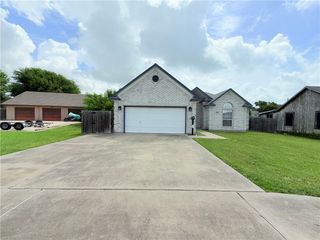 514 Bayview Blvd, Portland, TX 78374
