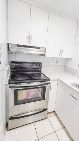 8480 SW 154th Cir Ct 922, Miami, FL 33193