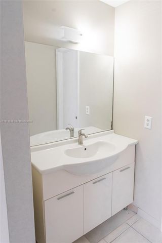 8480 SW 154th Cir Ct 922, Miami, FL 33193