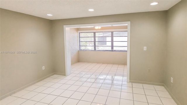 8480 SW 154th Cir Ct 922, Miami, FL 33193