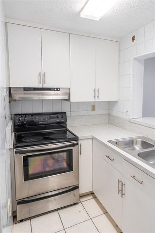 8480 SW 154th Cir Ct 922, Miami, FL 33193