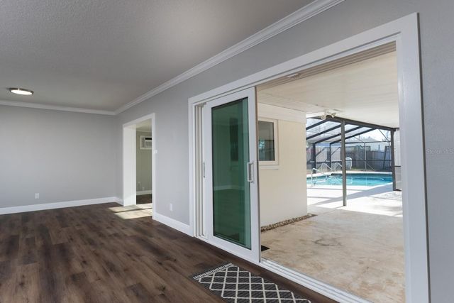 712 CAMELLIA COURT, Seffner, FL 33584