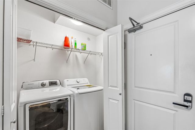 8350 Ep True Parkway 2104, West Des Moines, IA 50266