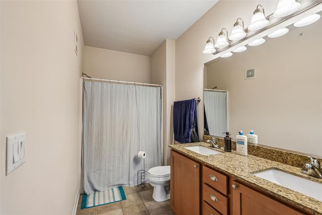 8350 Ep True Parkway 2104, West Des Moines, IA 50266