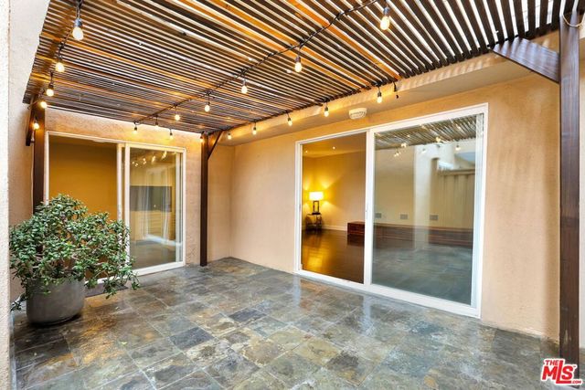 1010 Palm Avenue 109, West Hollywood, CA 90069