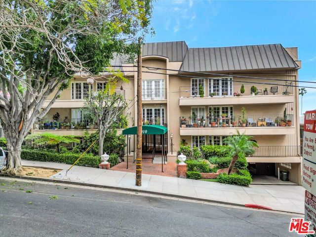 1010 Palm Avenue 109, West Hollywood, CA 90069