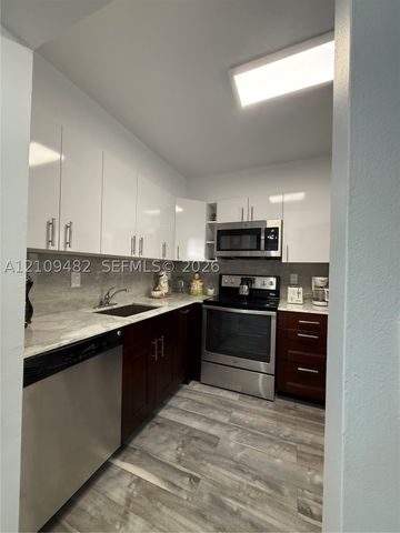 2811 Somerset Dr 200, Lauderdale Lakes, FL 33311