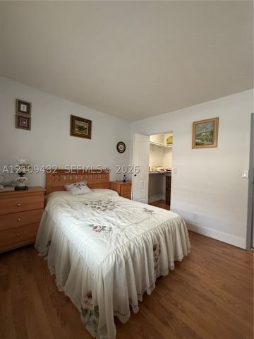 2811 Somerset Dr 200, Lauderdale Lakes, FL 33311