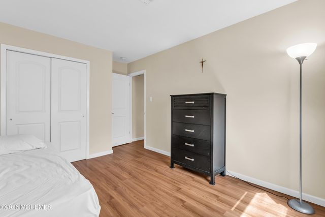 10 Picasso Court, Toms River, NJ 08757