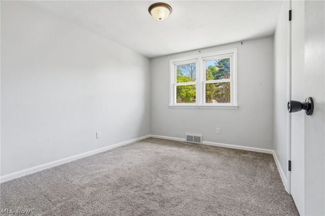 222 State Avenue NE, Massillon, OH 44646