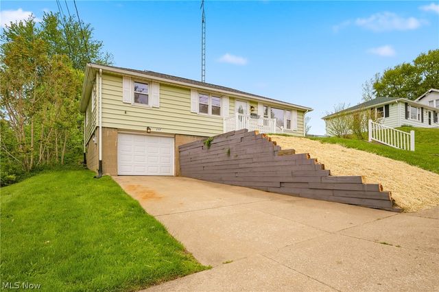 222 State Avenue NE, Massillon, OH 44646