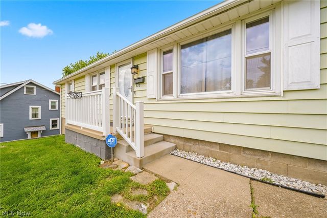 222 State Avenue NE, Massillon, OH 44646