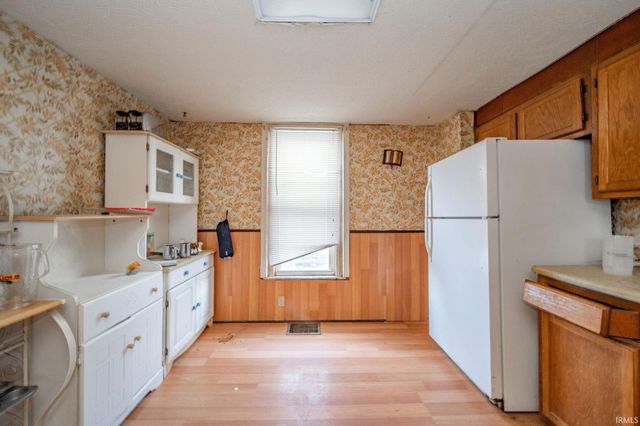 810 S Harrison Street, Alexandria, IN 46001