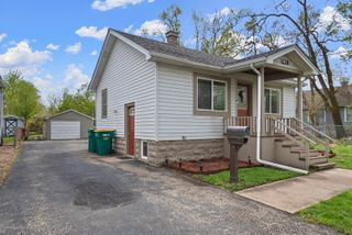 128 Independence Avenue, Joliet, IL 60433